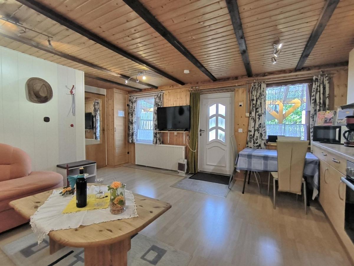Ferienwohnung Mohnkopf - Unterkunft Fuer 2 Bis 3 Personen Mit Terrasse Jerrishoe Eksteriør billede